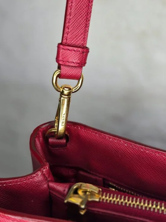 Prada Galleria Lux red Saffiano - Picture 10 of 16